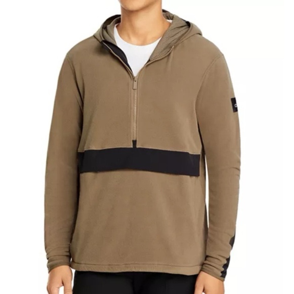 ALO Yoga Men's Performance Jacket in Taupe and Black - Picture 5 of 9